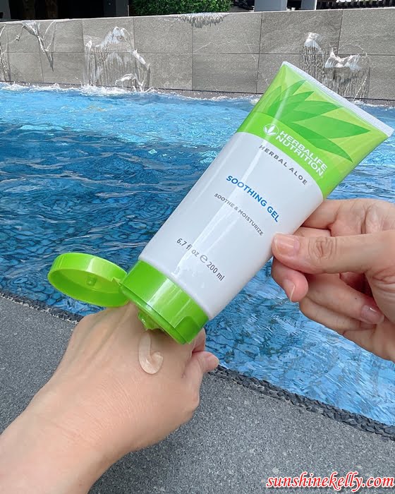 soothing-gel-2.jpg
